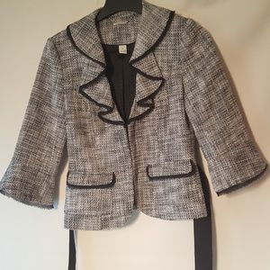 White House Black Market Black/White Tweed Feather